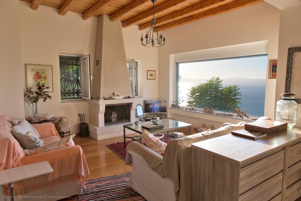 Villa Mos Каламата Экстерьер фото